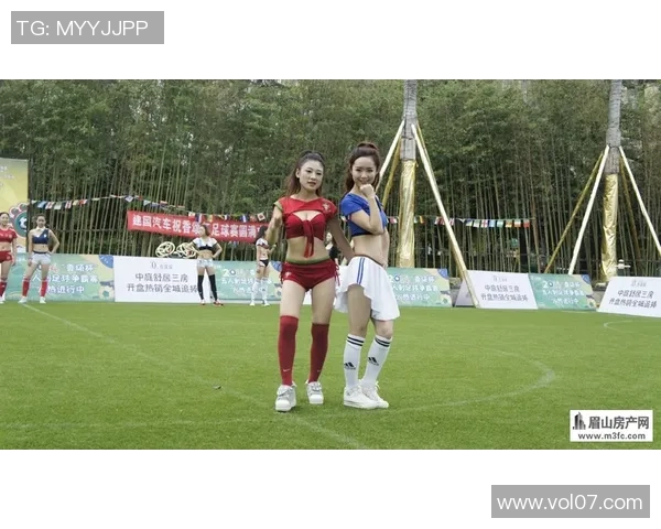 十一女神足球明星齐聚一堂展现巾帼风采与竞技魅力的盛大赛事 十一女神足球明星齐聚一堂展现巾帼风采与竞技魅力的盛大赛事