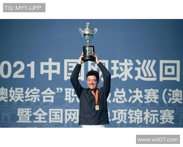 南京网球队在总决赛积分榜上以95分稳居第一位置展现强劲实力